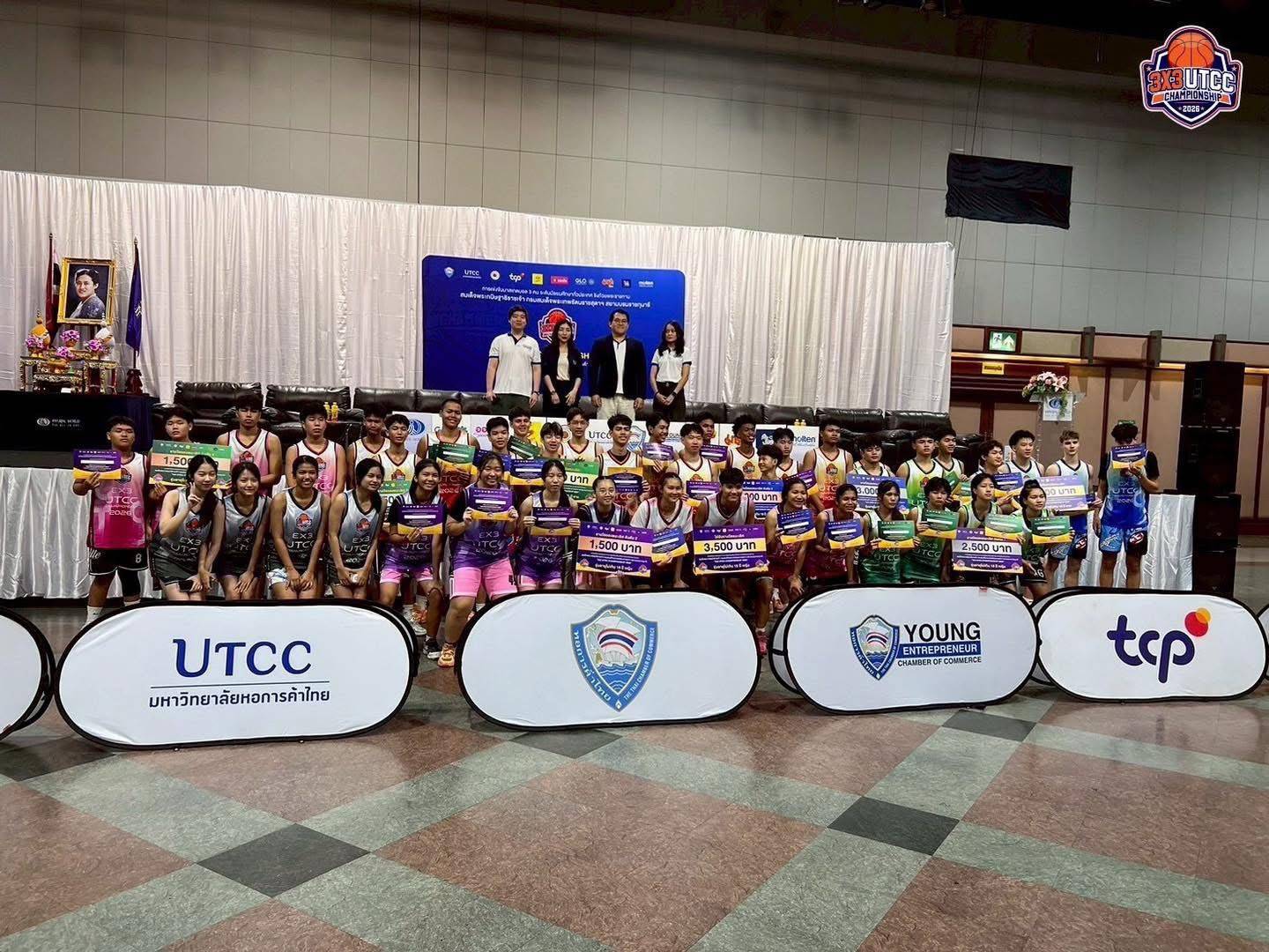 โรงเรียนบางปะกอกวิทยาคม ขอแสดงความยินดีกับ นักกีฬาบาสเกตบอลรุ่น 18 ปี หญิง โรงเรียนบางปะกอกวิทยาคม